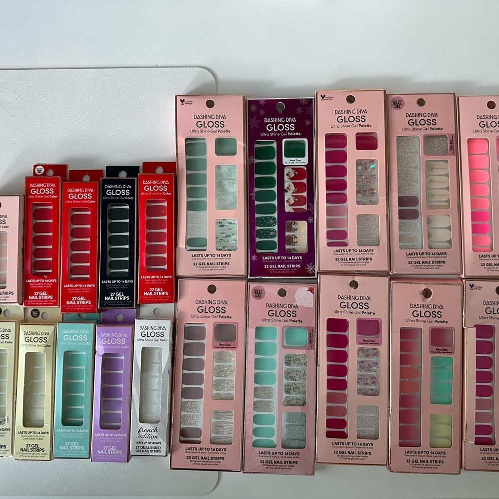 New boxes of Dashing Diva Gloss Nail Strips - Assorted Colors LOT